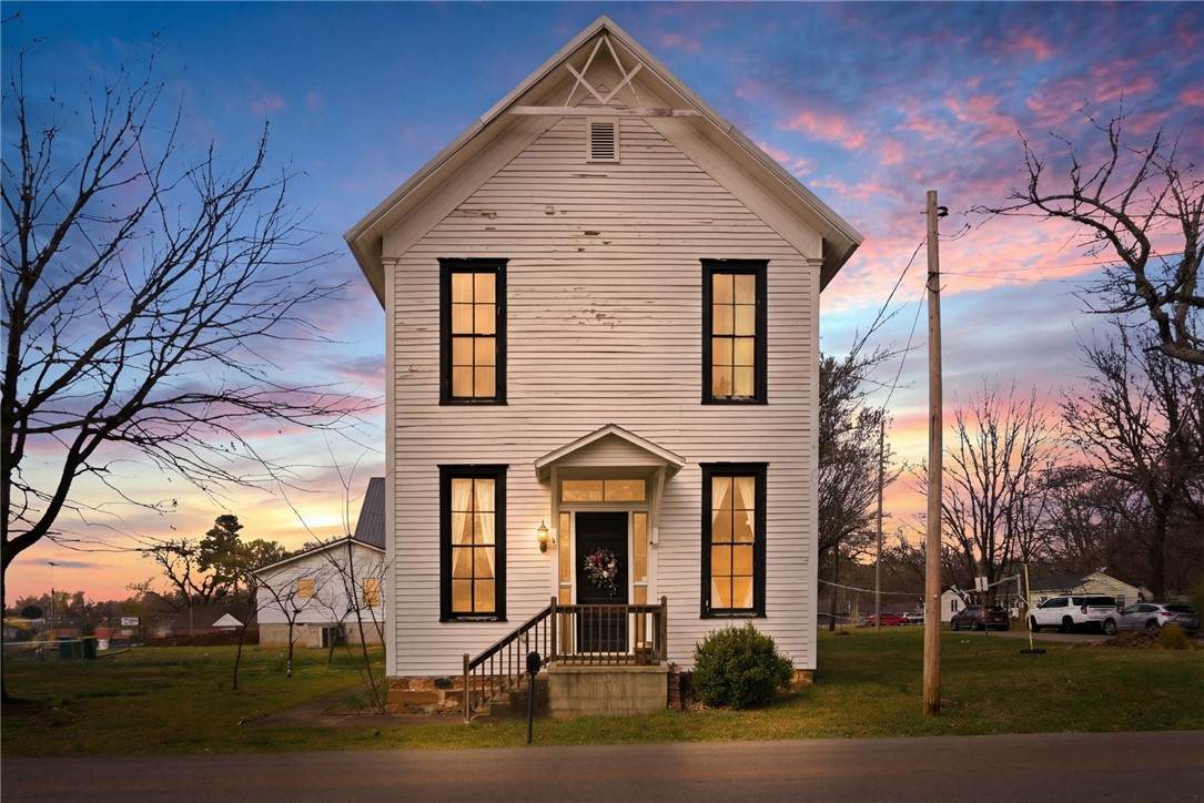 https://bt-photos.global.ssl.fastly.net/arkansas/orig_boomver_1_1338881-2.jpg