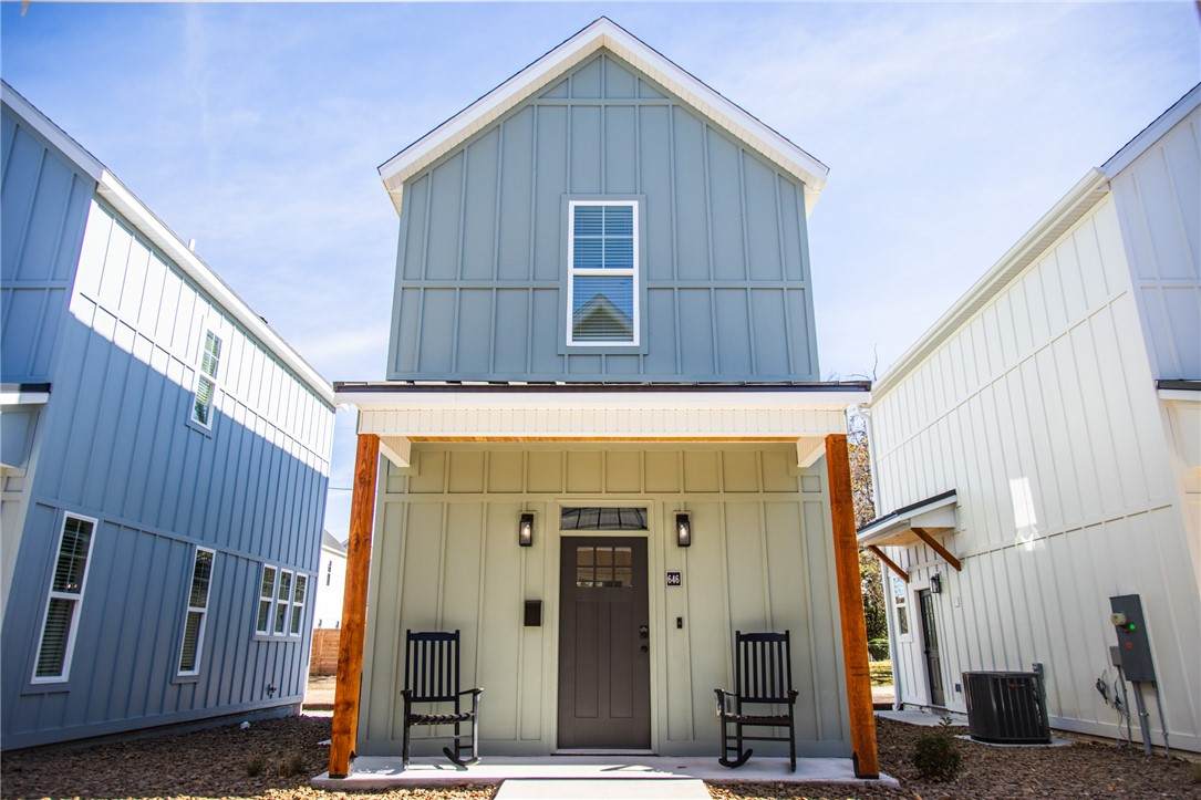 646 Price Avenue - Photo 1