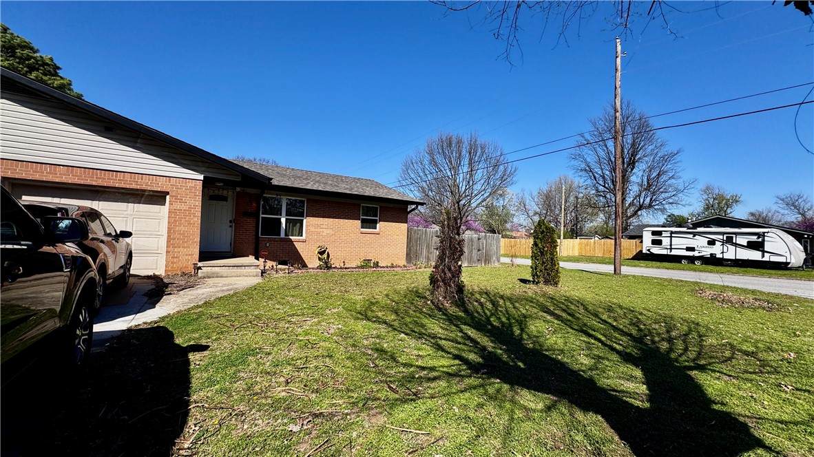 2000 A & B Dee Avenue - Photo 1