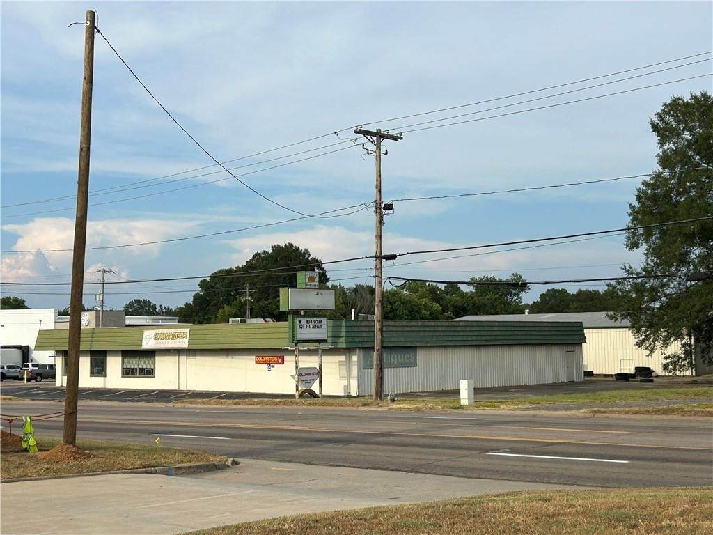 1600 Arkansas Avenue - Photo 1