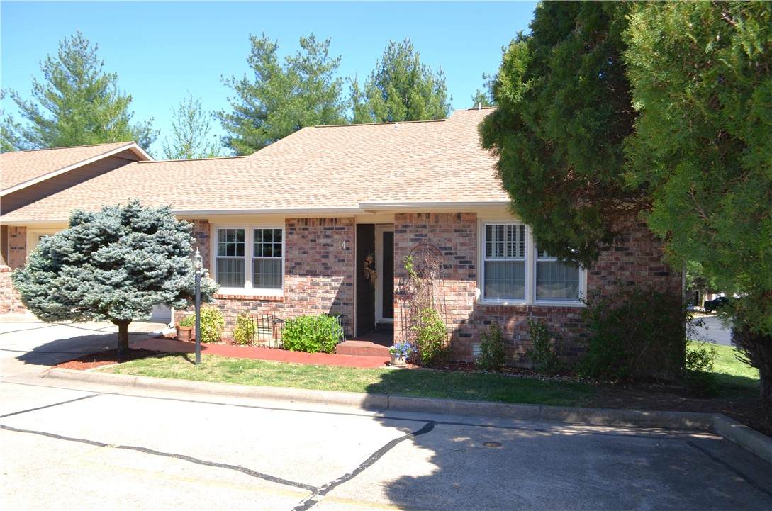 1800 Capps - Photo 1