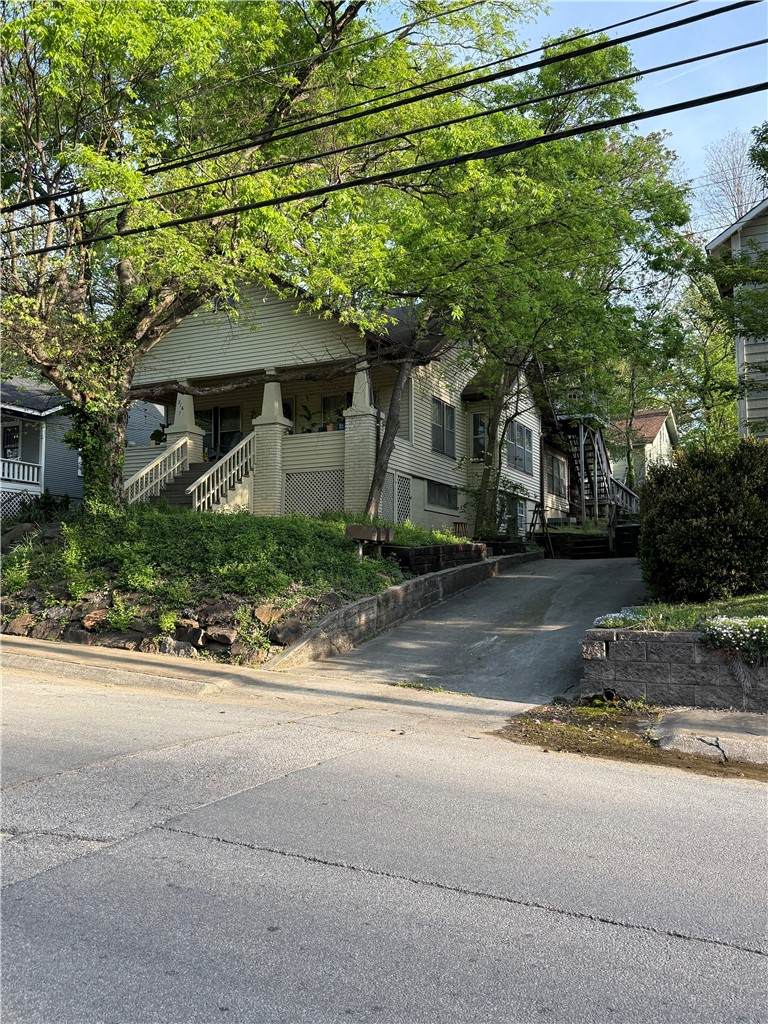 216 Spring Street - Photo 1