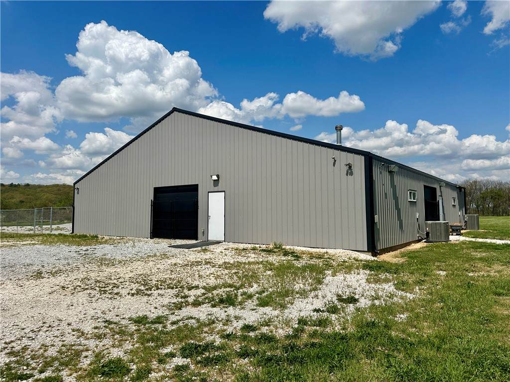 19572 Springston Ford Road - Photo 1