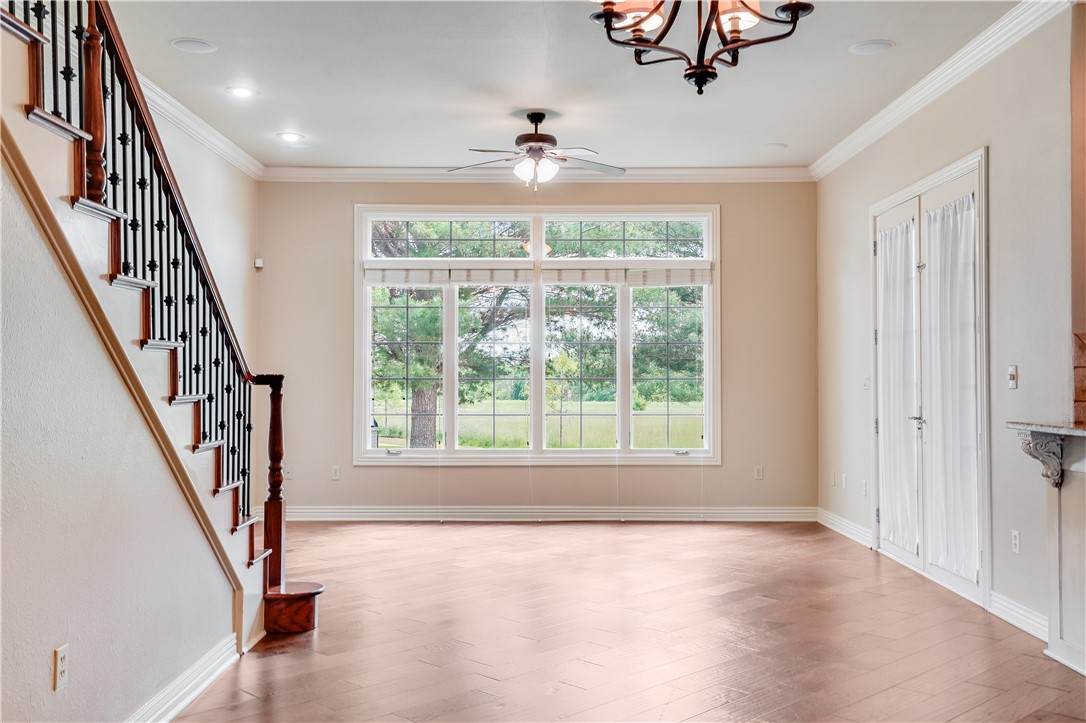 2712 Everest Avenue - Photo 1