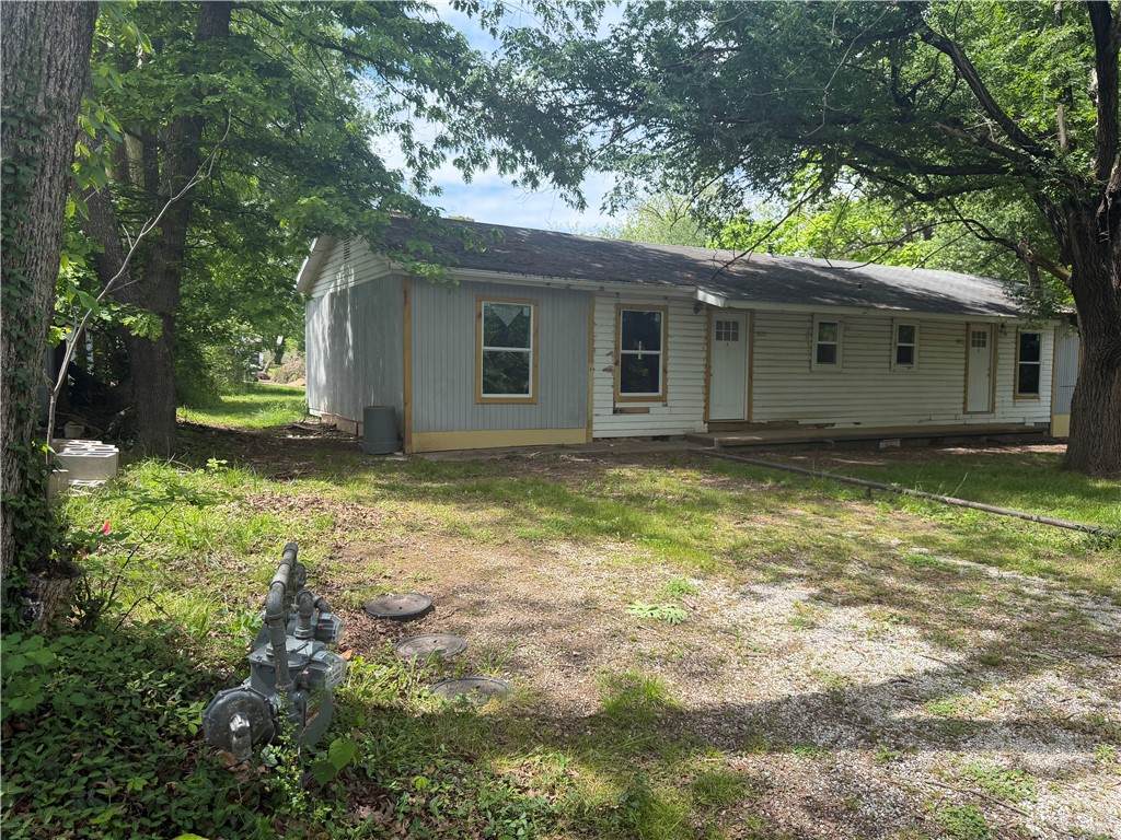 1806 C Street - Photo 1