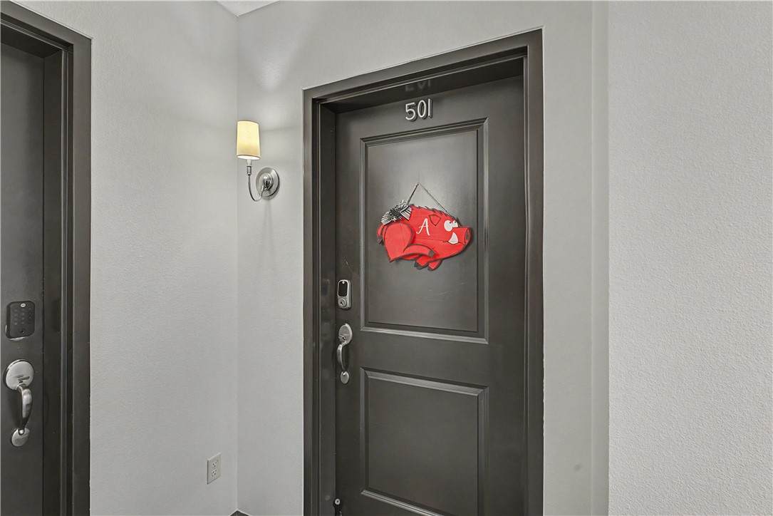609 Dickson Street - Photo 1