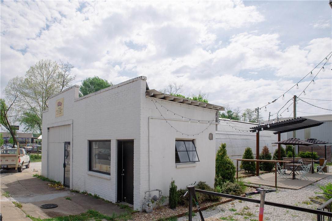 563 Martin Luther King Jr Boulevard - Photo 1