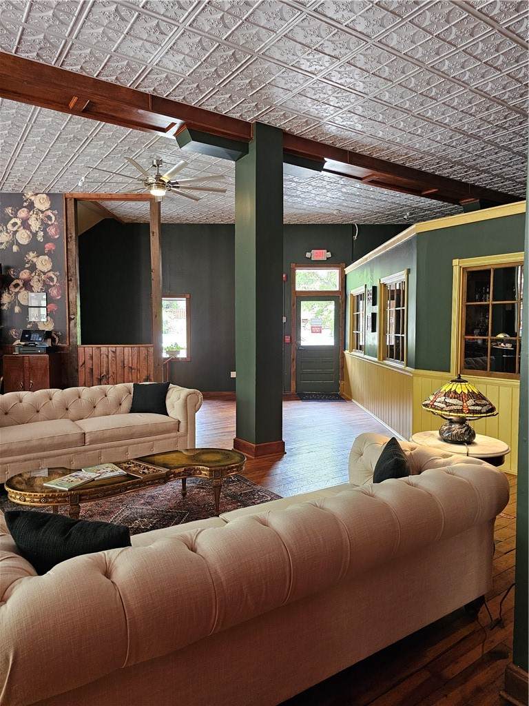 https://bt-photos.global.ssl.fastly.net/arkansas/orig_boomver_1_1346773-2.jpg