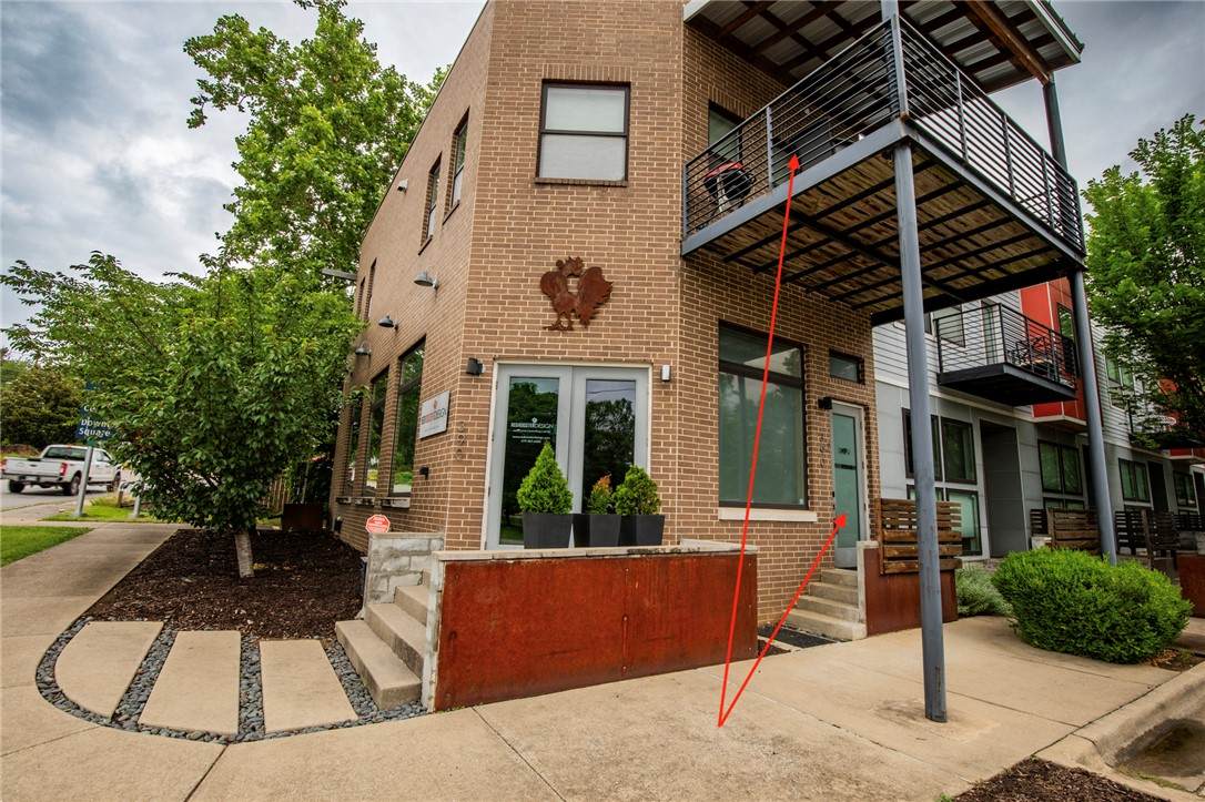 390 5th Street - Photo 1