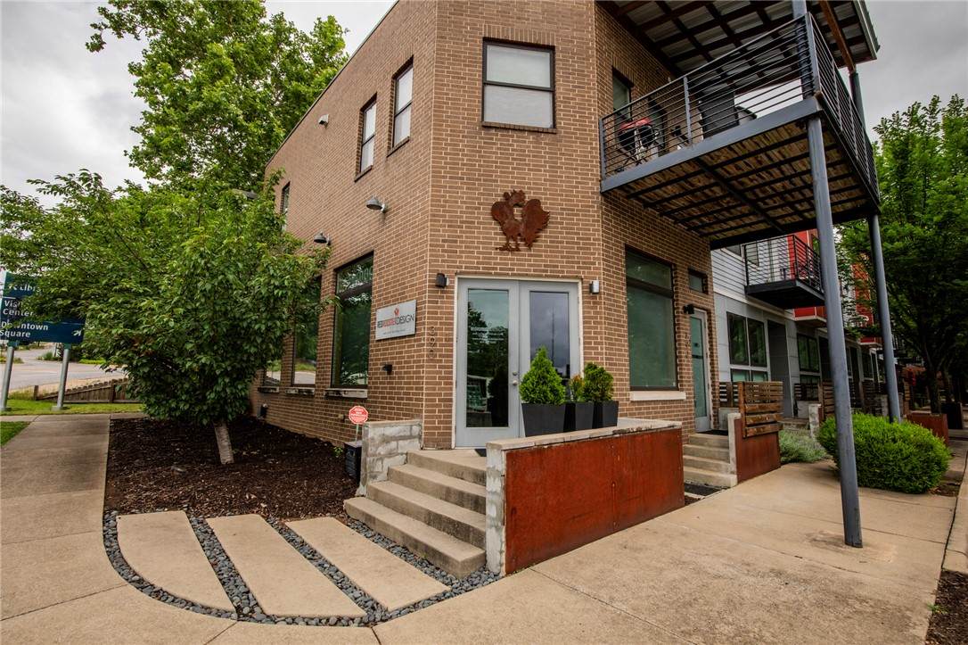 390 5th Street - Photo 1
