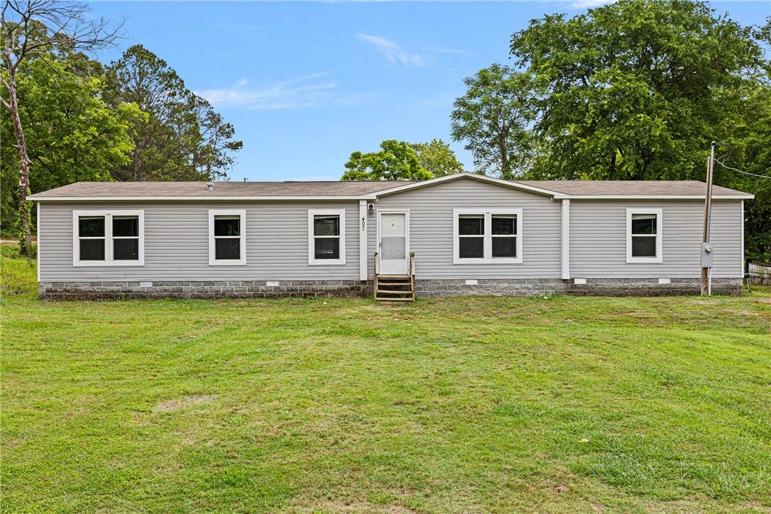 407 Main Street - Photo 1
