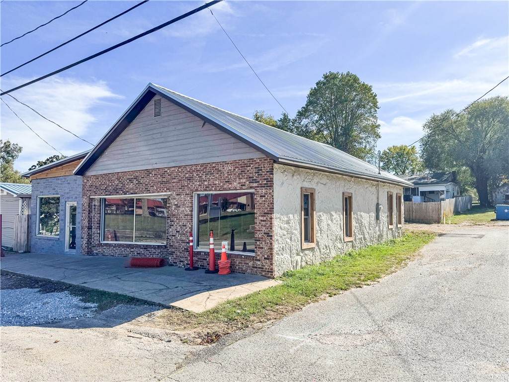 https://bt-photos.global.ssl.fastly.net/arkansas/orig_boomver_2_1347869-2.jpg