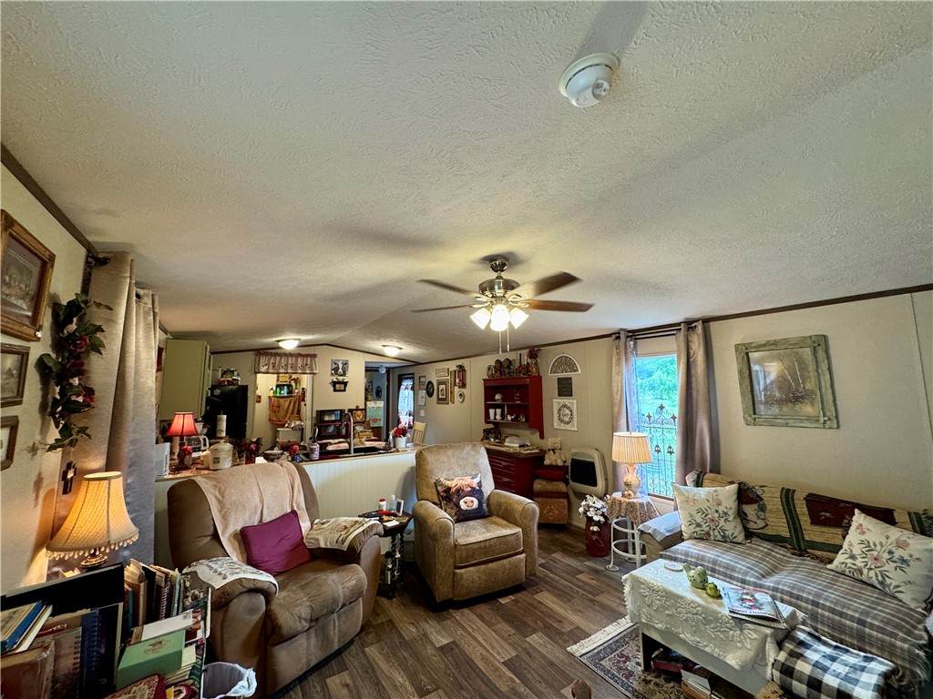 https://bt-photos.global.ssl.fastly.net/arkansas/orig_boomver_1_1348052-2.jpg