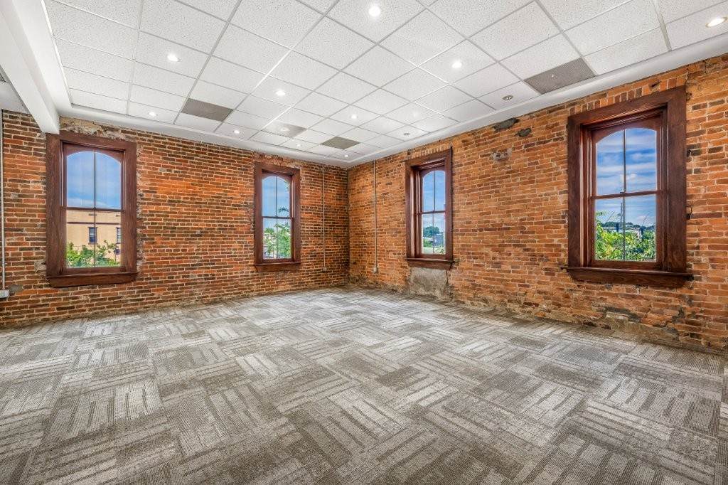 https://bt-photos.global.ssl.fastly.net/arkansas/orig_boomver_1_1349218-2.jpg