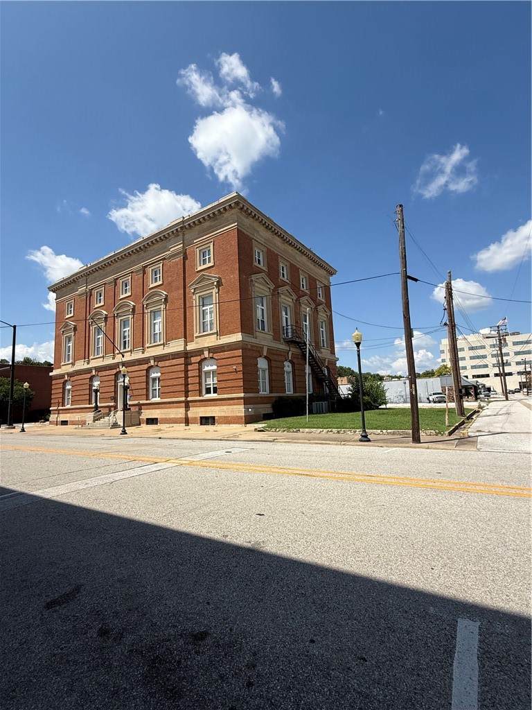 https://bt-photos.global.ssl.fastly.net/arkansas/orig_boomver_1_1349319-2.jpg