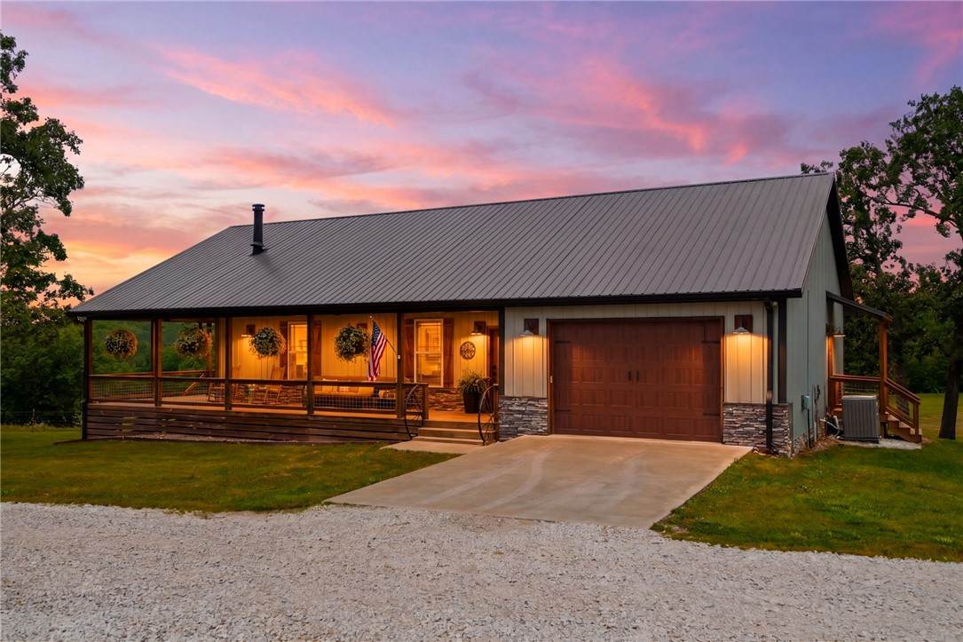 628 Owl Hollow Road - Photo 1