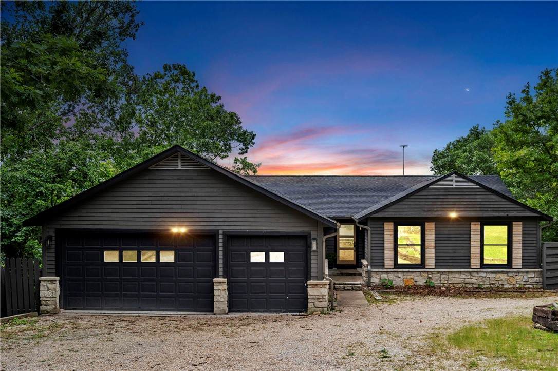 3889 Mundell Road - Photo 1