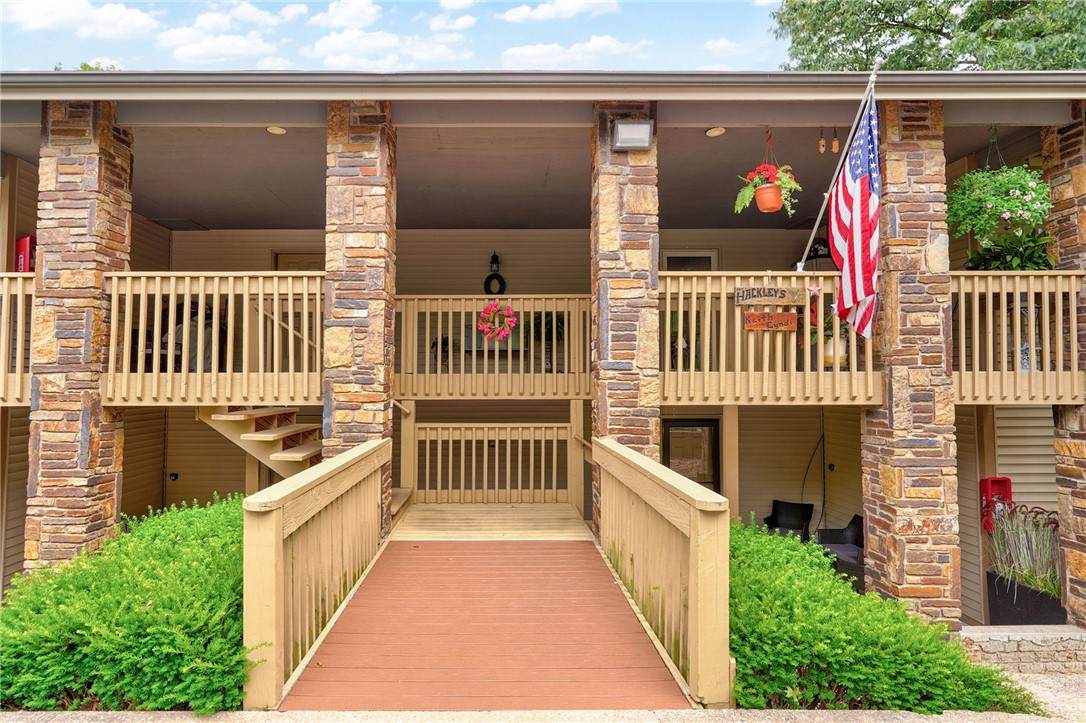 152 Turnberry Drive - Photo 1