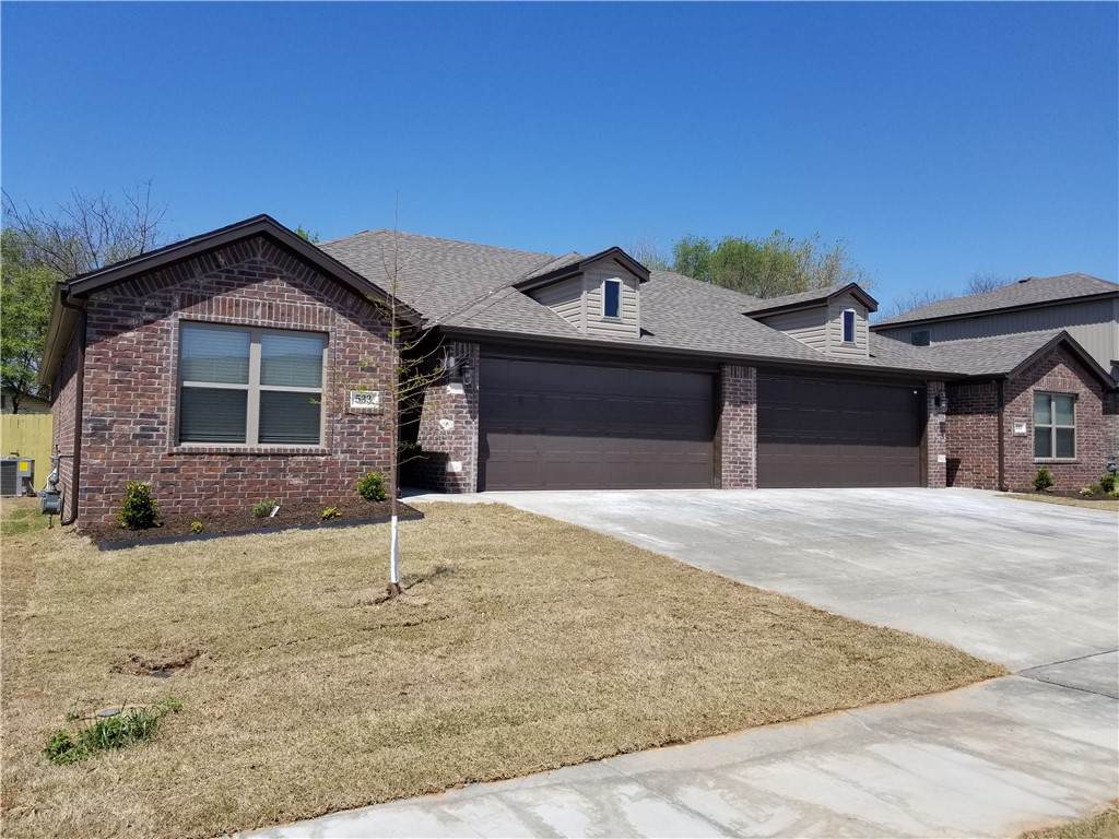 533 Vee Street - Photo 1