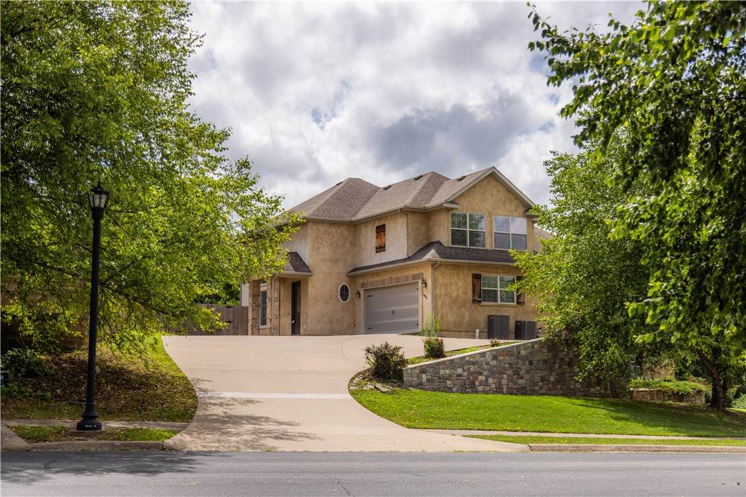 3901 Creekstone Boulevard - Photo 1