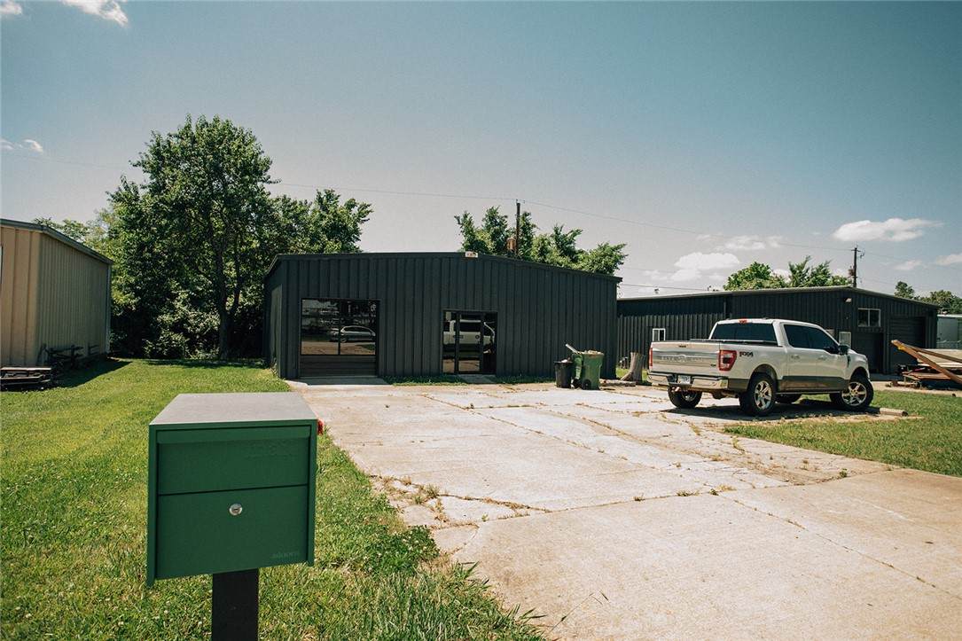 1857 Birch Avenue - Photo 1