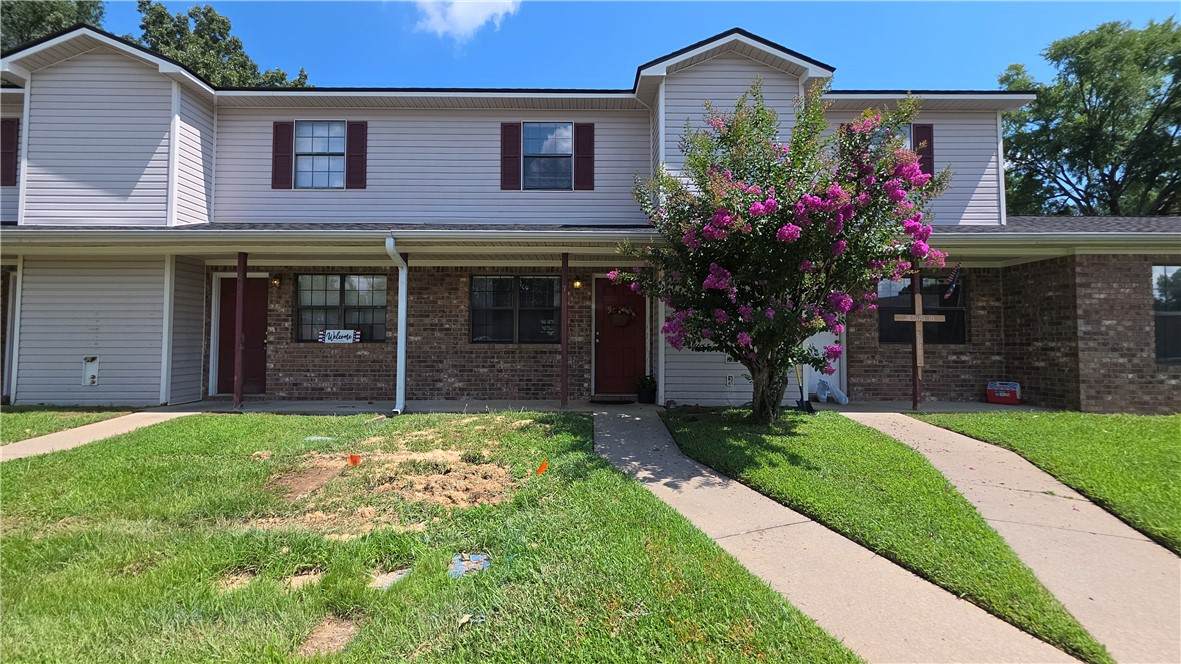 1407 O Street - Photo 1