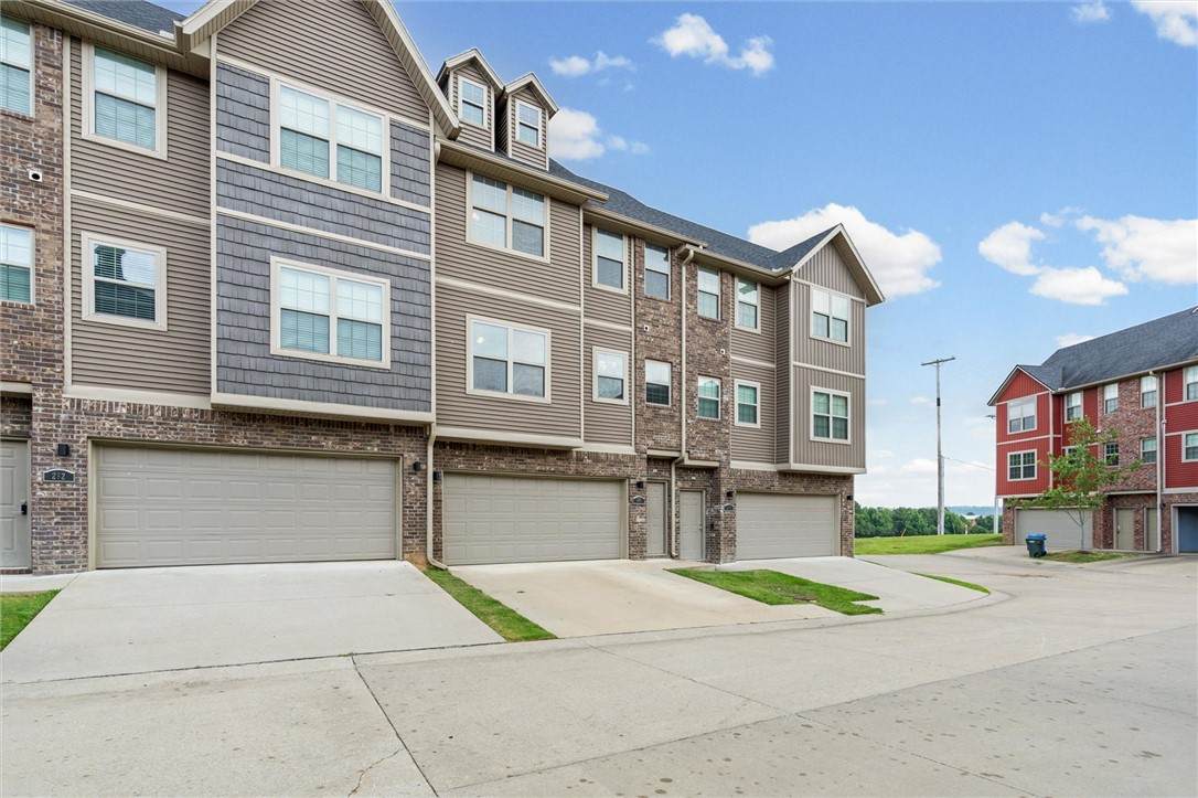 286 S Slopeside Drive - Photo 1