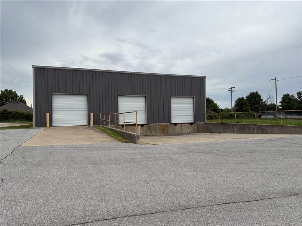510 Post Road - Photo 1
