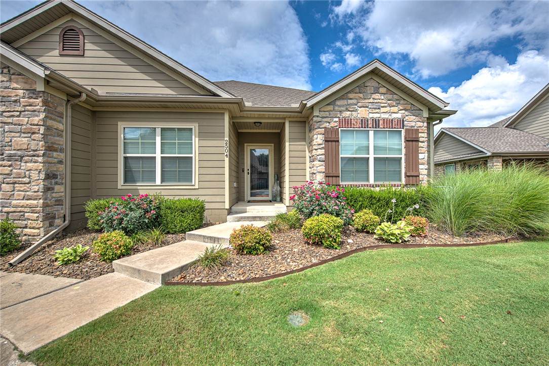 2504 Moorland Street - Photo 1