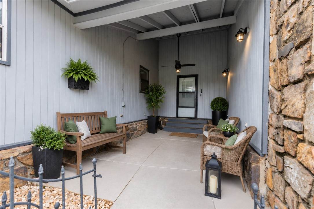 1013 Linden Street - Photo 1