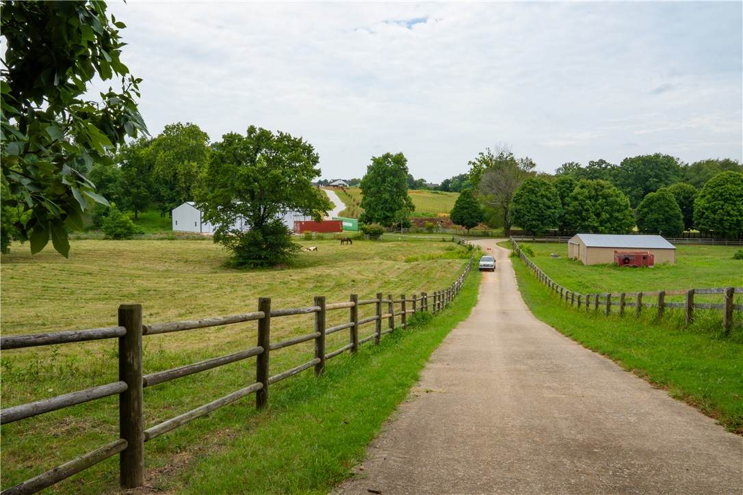 https://bt-photos.global.ssl.fastly.net/arkansas/orig_boomver_1_1356763-2.jpg