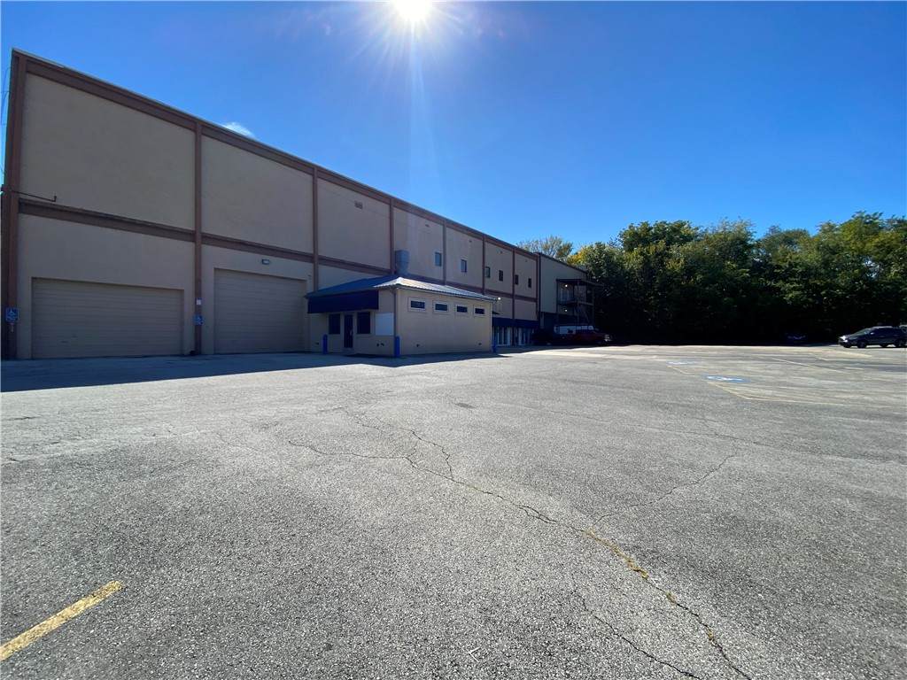 2887 College Avenue - Photo 1