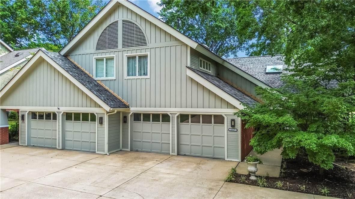 2517 Joyce Boulevard - Photo 1