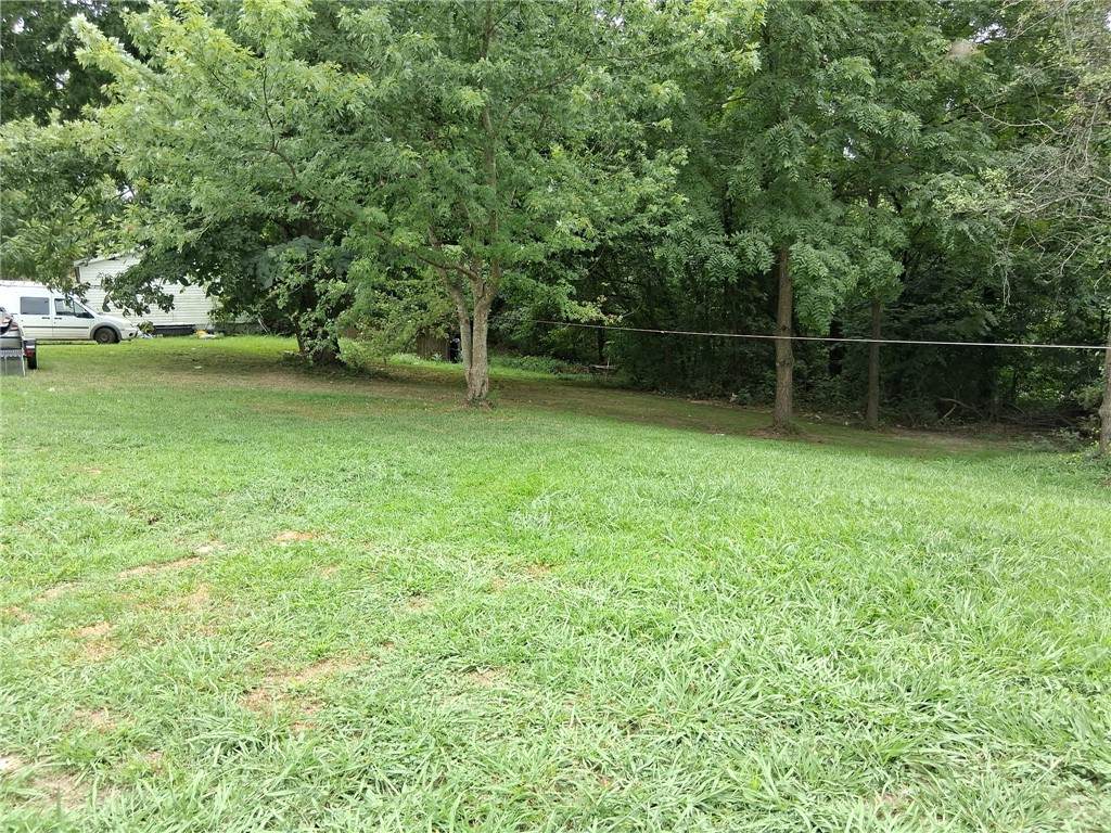 16127 Robin Road - Photo 1