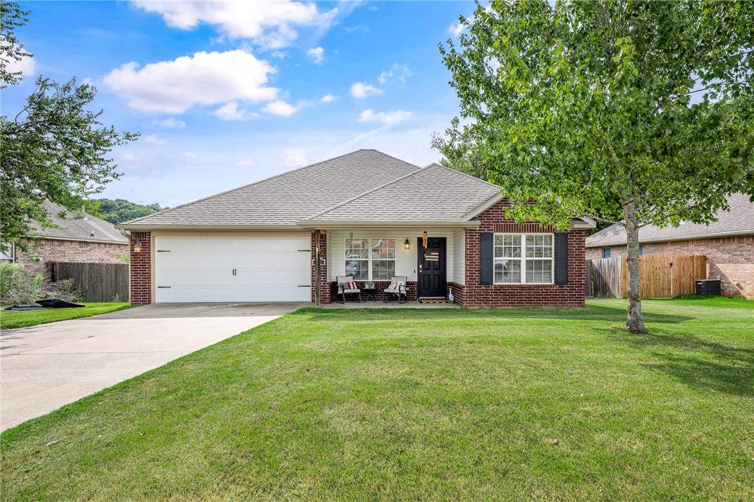 6043 Cord Avenue - Photo 1