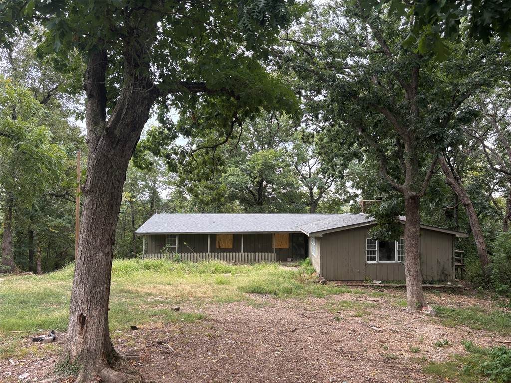 60 Saturn Avenue - Photo 1