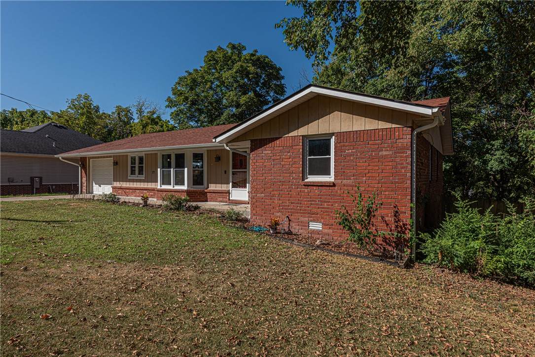 https://bt-photos.global.ssl.fastly.net/arkansas/orig_boomver_1_1359543-2.jpg