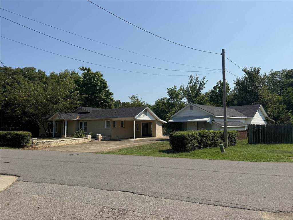 505 Carter Street - Photo 1