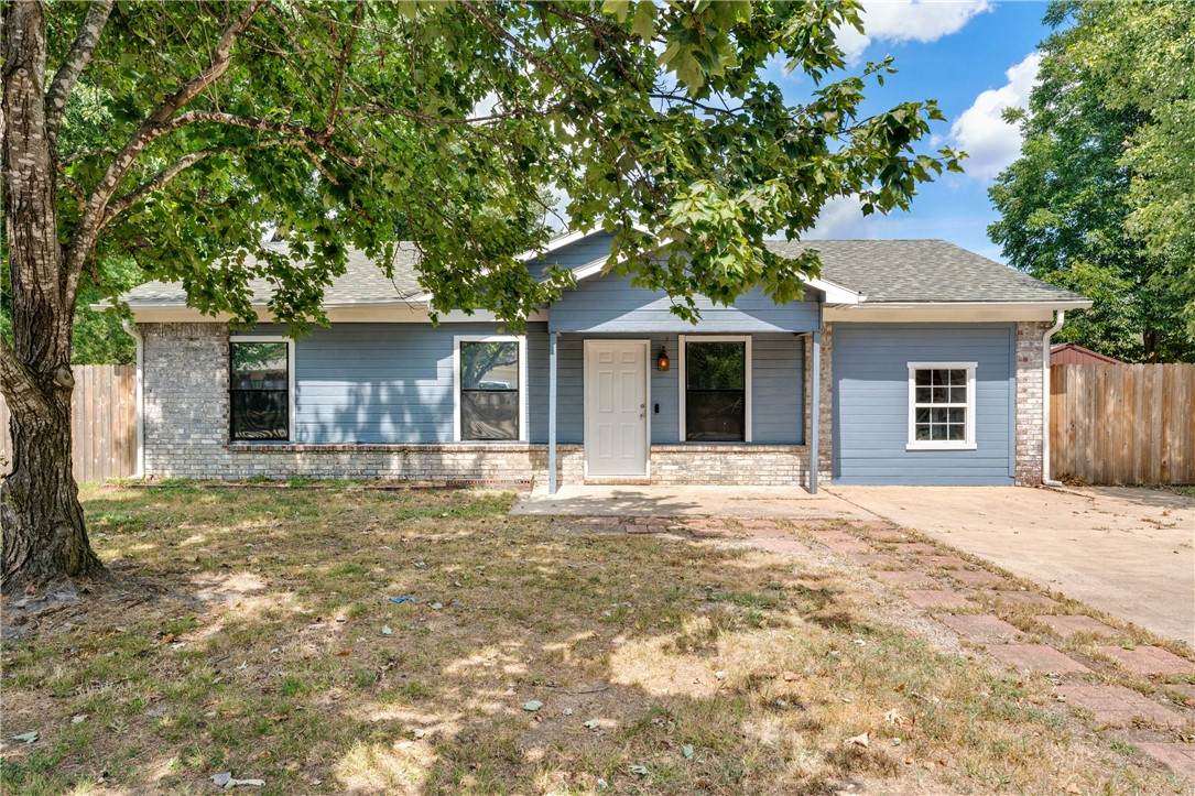 1260 Walnut Place - Photo 1