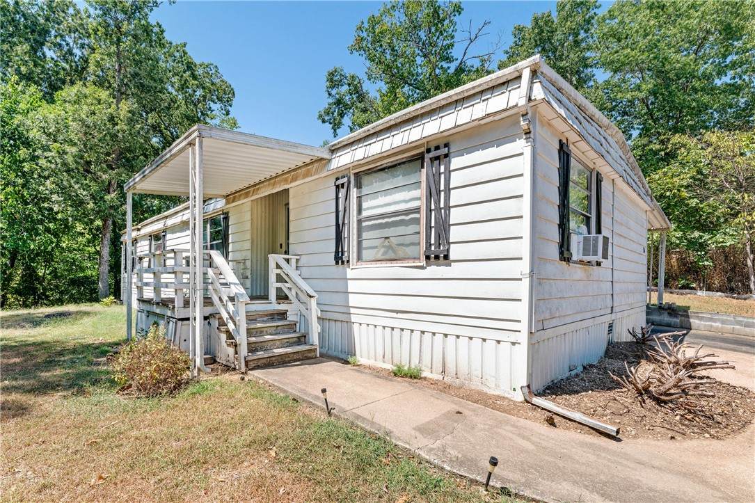 54 Skyline Drive - Photo 1