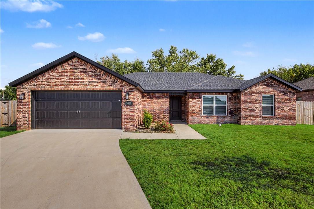 1000 Autumn Royal Avenue - Photo 1
