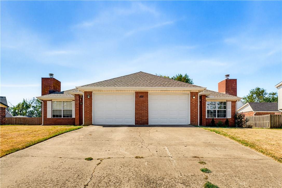 507 Camellia Drive - Photo 1