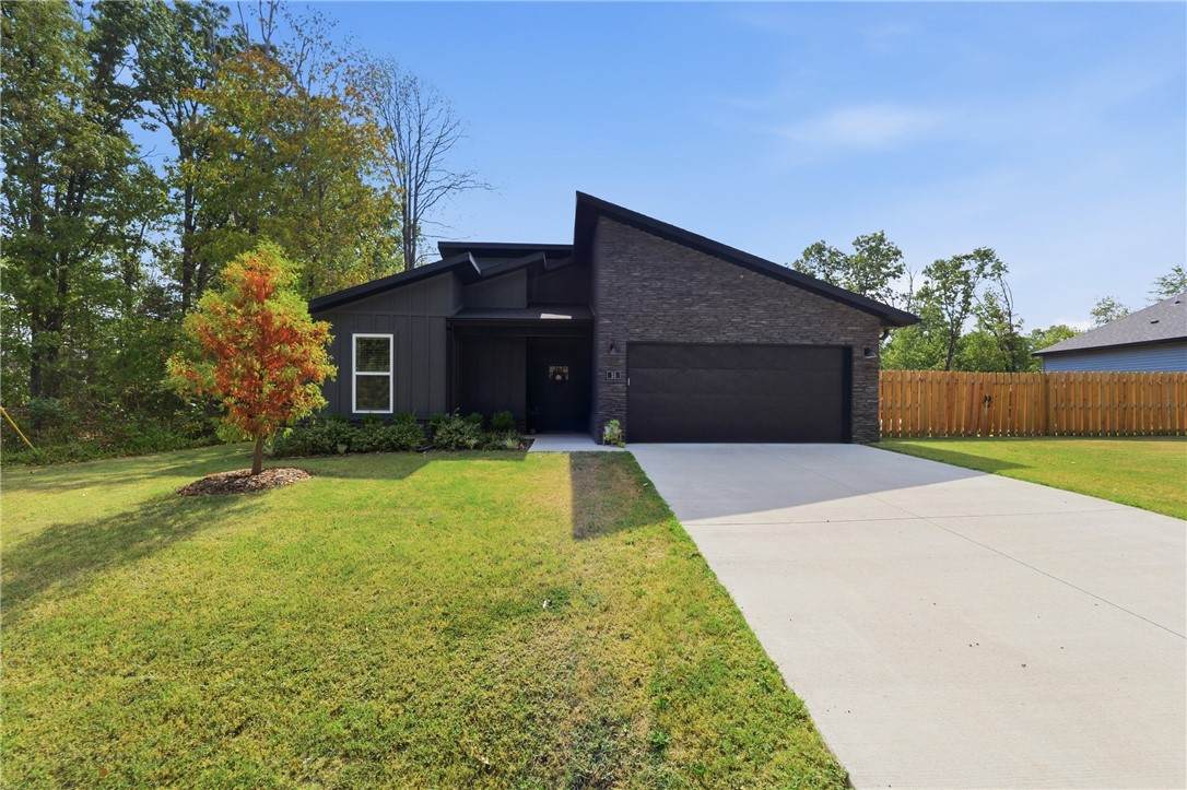 15 Exminster Lane - Photo 1
