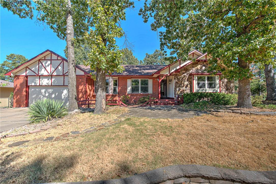 21 Kensington Drive - Photo 1