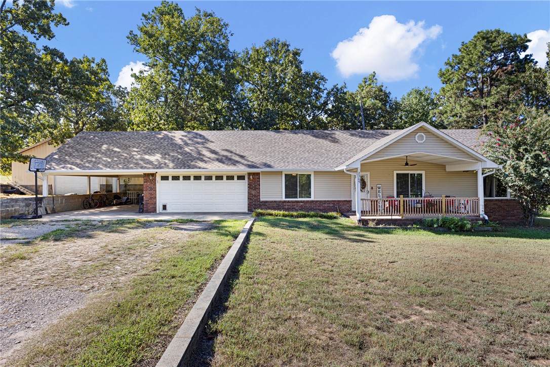 2305 Private Road 1671 - Photo 1