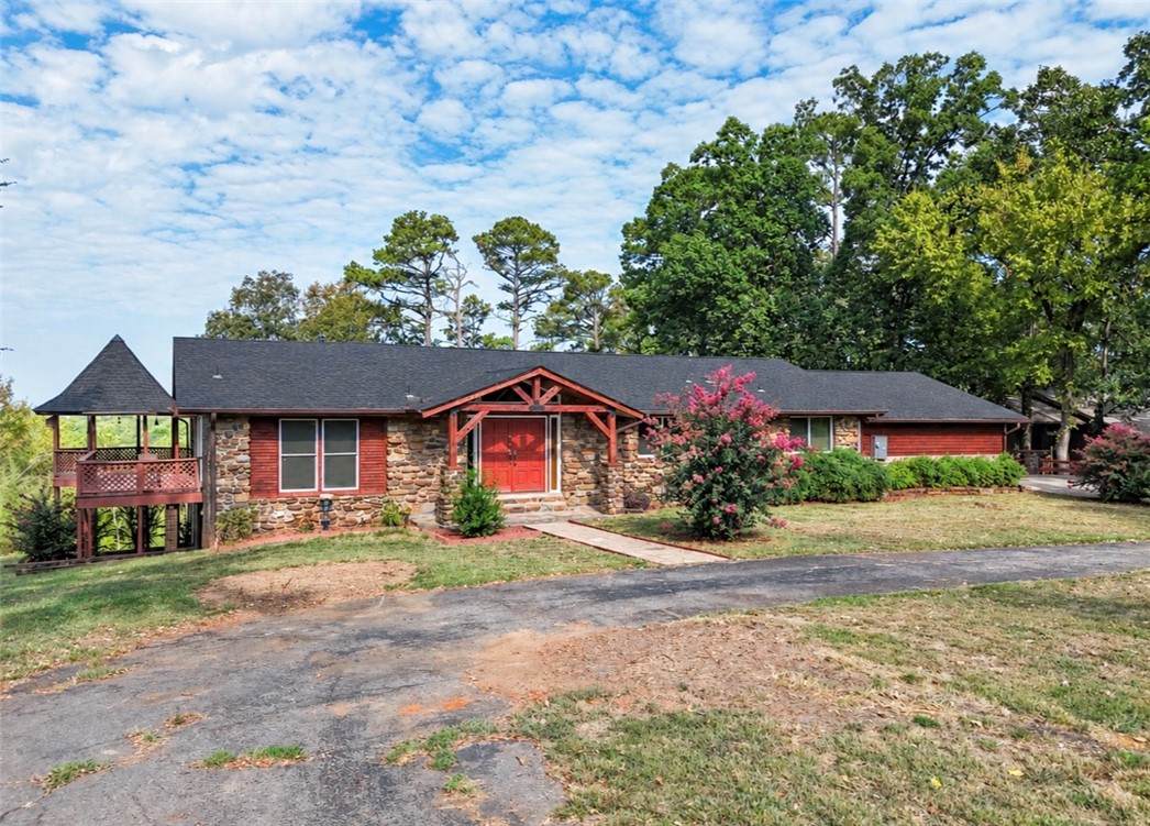 6 Briarwood Lane - Photo 1