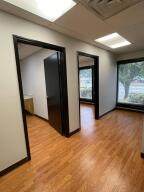 2504 Main Street - Photo 18