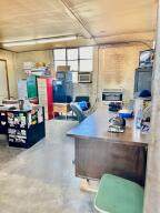 1406 Main Street - Photo 14