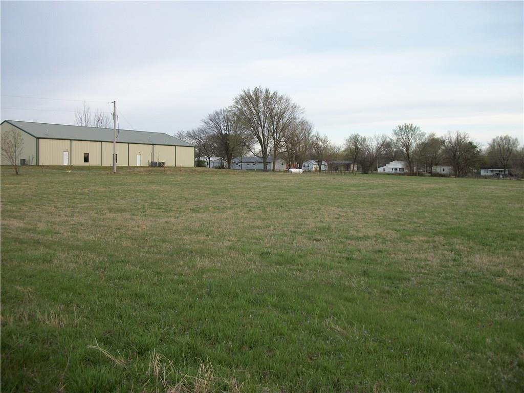 W Main St - Photo 1
