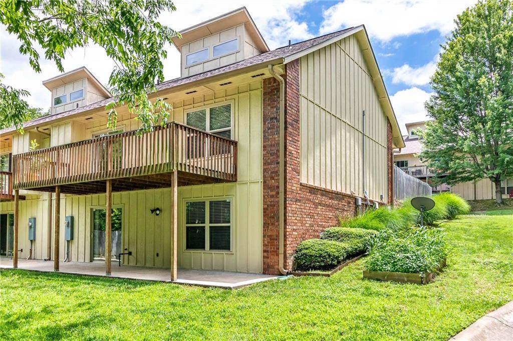 78 Sycamore Street - Photo 1